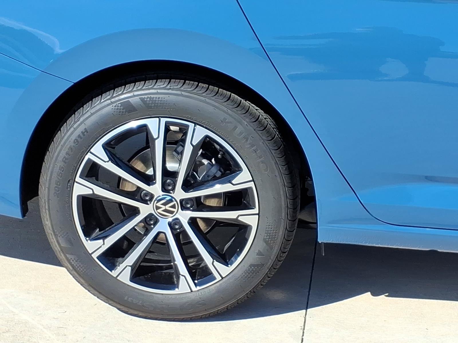 New 2027 Volkswagen Jetta Sport FWD image 5