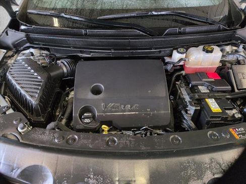 Used 2023 Buick Enclave Essence image 23
