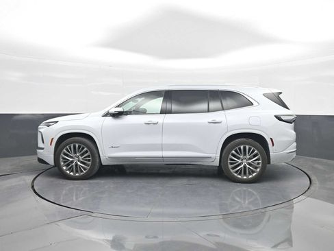 Used 2026 Buick Enclave Avenir w/ Super Cruise Package AWD/4WD image 5