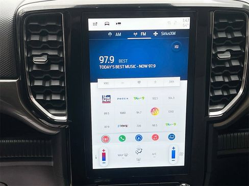 Used 2024 Ford Ranger XLT w/ Trailer Tow Package image 15