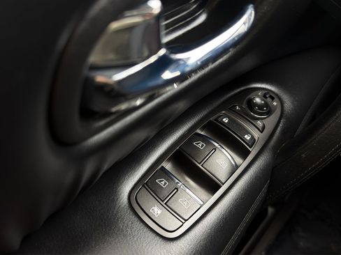 Used 2022 Nissan Armada SL RWD image 14
