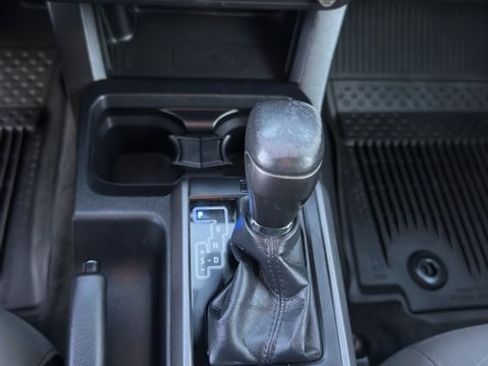 Used 2019 Toyota Tacoma TRD Sport image 14