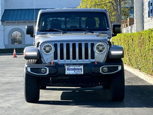 Used 2020 Jeep Gladiator Overland image 9