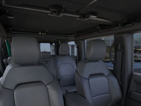 New 2025 Ford Bronco Badlands w/ Sasquatch Package image 13