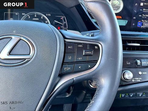 Used 2024 Lexus ES 350 w/ Premium Package image 22