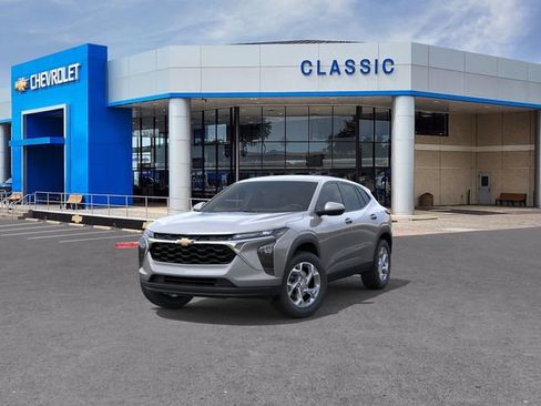 New 2026 Chevrolet Trax LS FWD image 8