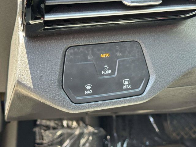 Used 2023 Volkswagen ID.4 Pro RWD image 21