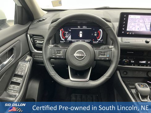 Used 2024 Nissan Rogue SL image 21