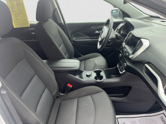 Used 2024 GMC Terrain SLE AWD/4WD image 15