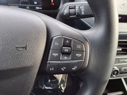 Used 2025 Ford Maverick XL w/ Equipment Group 102A image 11