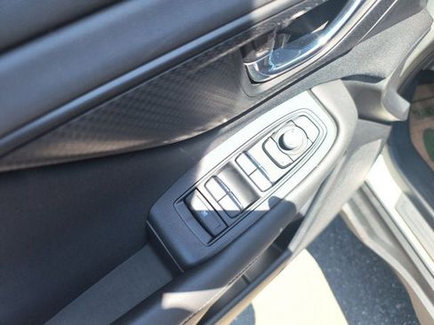 Used 2022 Subaru Outback Premium AWD/4WD image 21