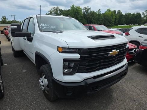 Used 2024 Chevrolet Silverado 3500 W/T w/ WT Fleet Convenience Package AWD/4WD image 2
