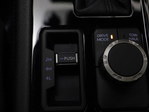 Used 2024 Toyota Tundra Limited image 14