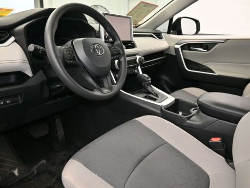 Used 2023 Toyota RAV4 XLE image 13