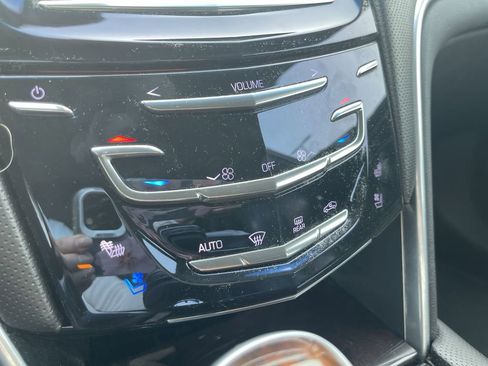 Used 2017 Cadillac XTS Luxury FWD image 10