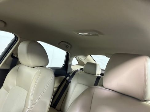 Used 2013 Buick Verano FWD image 13