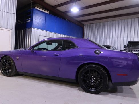 Used 2019 Dodge Challenger R/T Scat Pack w/ Shaker Package image 2