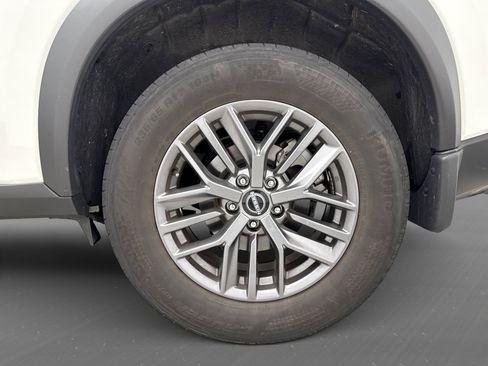 Used 2023 Nissan Rogue S AWD/4WD image 13