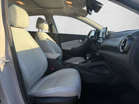 Certified 2023 Hyundai Kona Limited FWD image 17