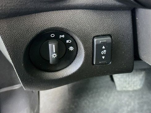Used 2018 Ford Fiesta SE FWD image 10