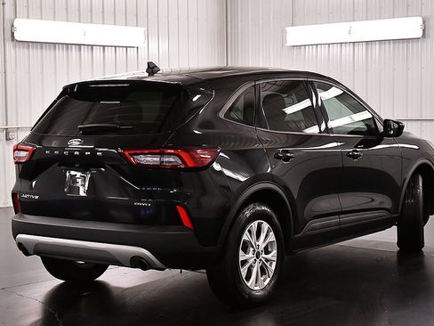 Used 2025 Ford Escape Active AWD/4WD image 7