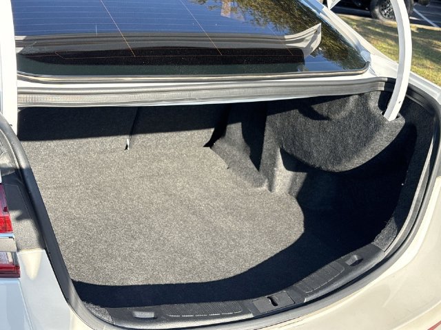 Used 2019 Ford Fusion SE w/ Equipment Group 151A FWD image 32