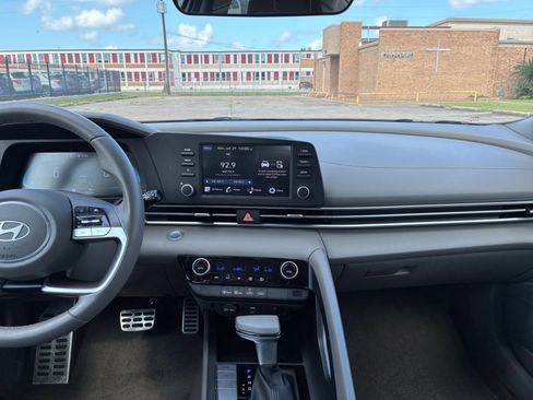 Used 2026 Hyundai Elantra Sport FWD image 14