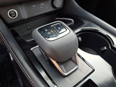 Certified 2023 Nissan Rogue Platinum w/ Platinum Premium Package image 15