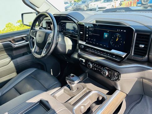 Used 2022 Chevrolet Silverado 1500 LT Trail Boss w/ LT Trail Boss Premium Package image 34