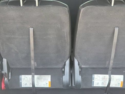 Certified 2018 Ford Explorer XLT w/ Equipment Group 202A FWD image 10