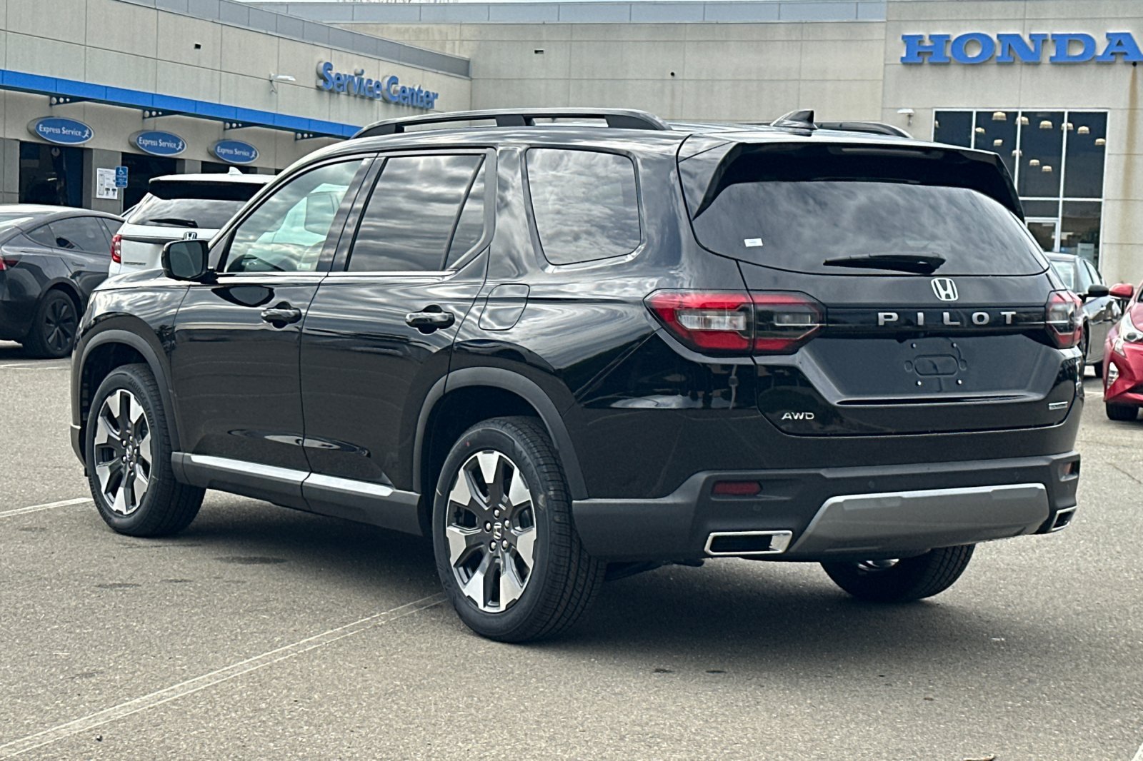 New 2026 Honda Pilot Touring image 6