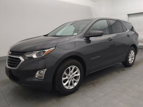 Used 2019 Chevrolet Equinox LT image 2