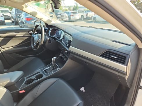 Used 2019 Volkswagen Jetta SE FWD image 18