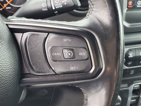Used 2022 Jeep Wrangler Unlimited Sport AWD/4WD image 11