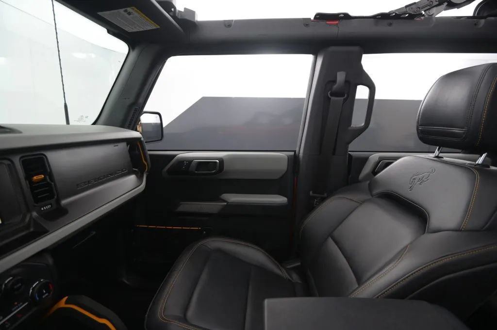 Used 2022 Ford Bronco Badlands w/ Sasquatch Package AWD/4WD image 29