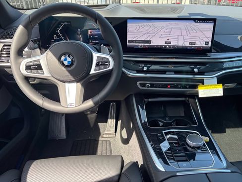 New 2026 BMW X5 xDrive40i w/ M Sport Package AWD/4WD image 18