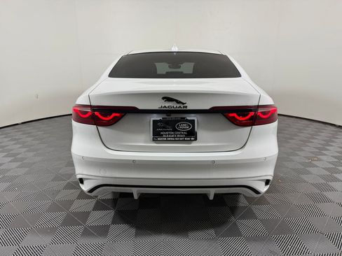 Used 2024 Jaguar XF R-Dynamic SE AWD/4WD image 9