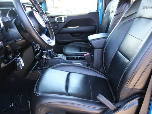 Used 2023 Jeep Wrangler Unlimited Sahara w/ Cold Weather Group AWD/4WD image 38