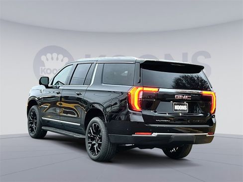 New 2026 GMC Yukon XL Elevation image 4