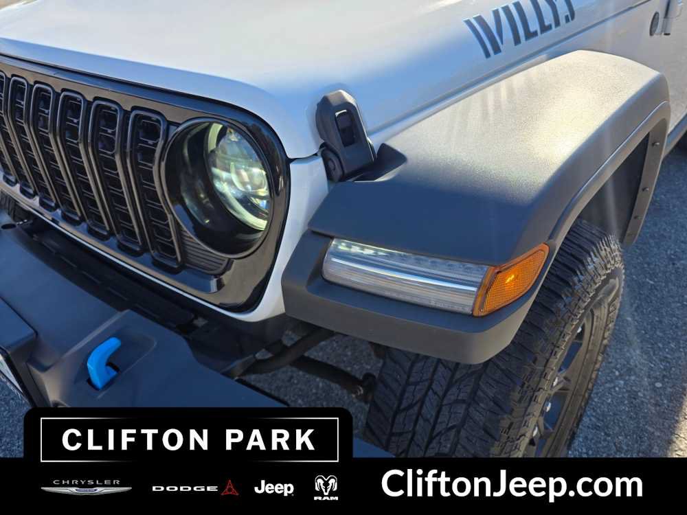 Used 2024 Jeep Wrangler Unlimited AWD/4WD image 7