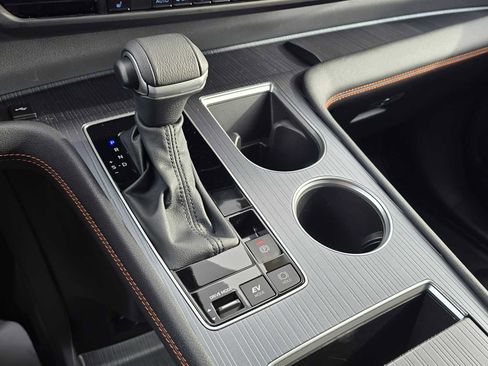 Certified 2024 Toyota Sienna XSE image 28