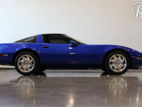 Used 1994 Chevrolet Corvette image 24