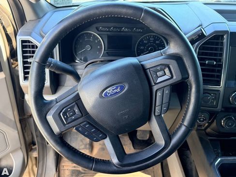 Used 2019 Ford F150 XLT w/ Equipment Group 302A Luxury AWD/4WD image 10