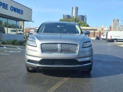 Used 2023 Lincoln Nautilus Reserve image 2