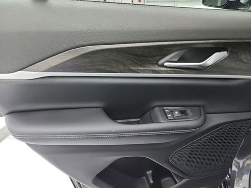 New 2026 Jeep Grand Cherokee Altitude AWD/4WD image 43