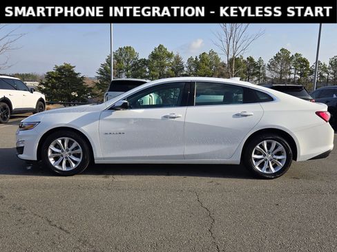 Used 2022 Chevrolet Malibu LT image 4