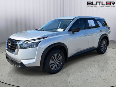 Used 2024 Nissan Pathfinder S