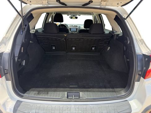 Used 2019 Subaru Outback 2.5i Premium AWD/4WD image 10
