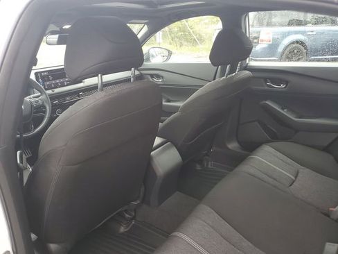 Used 2023 Honda Accord Sport image 9