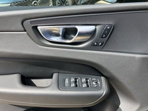 Certified 2025 Volvo XC60 B5 Plus AWD/4WD image 26